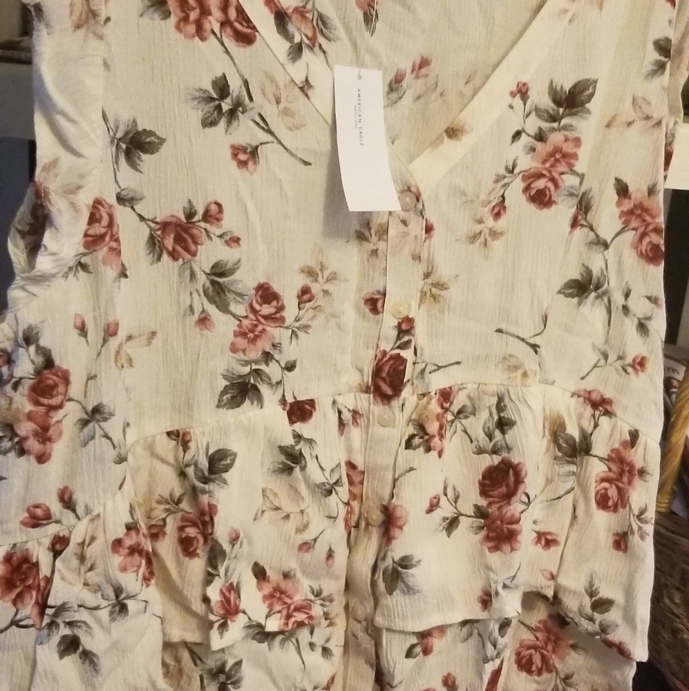 American Eagle top